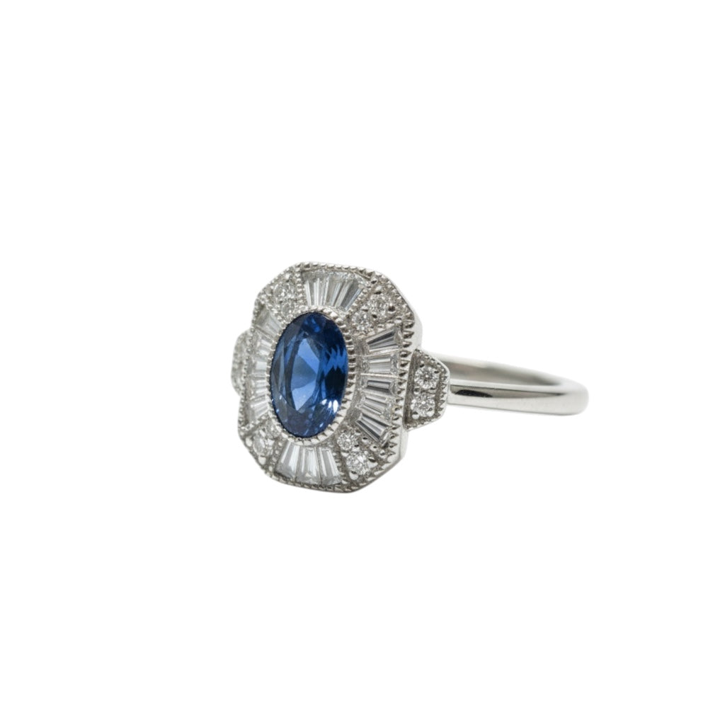 Bague saphir et diamants en or gris 18K